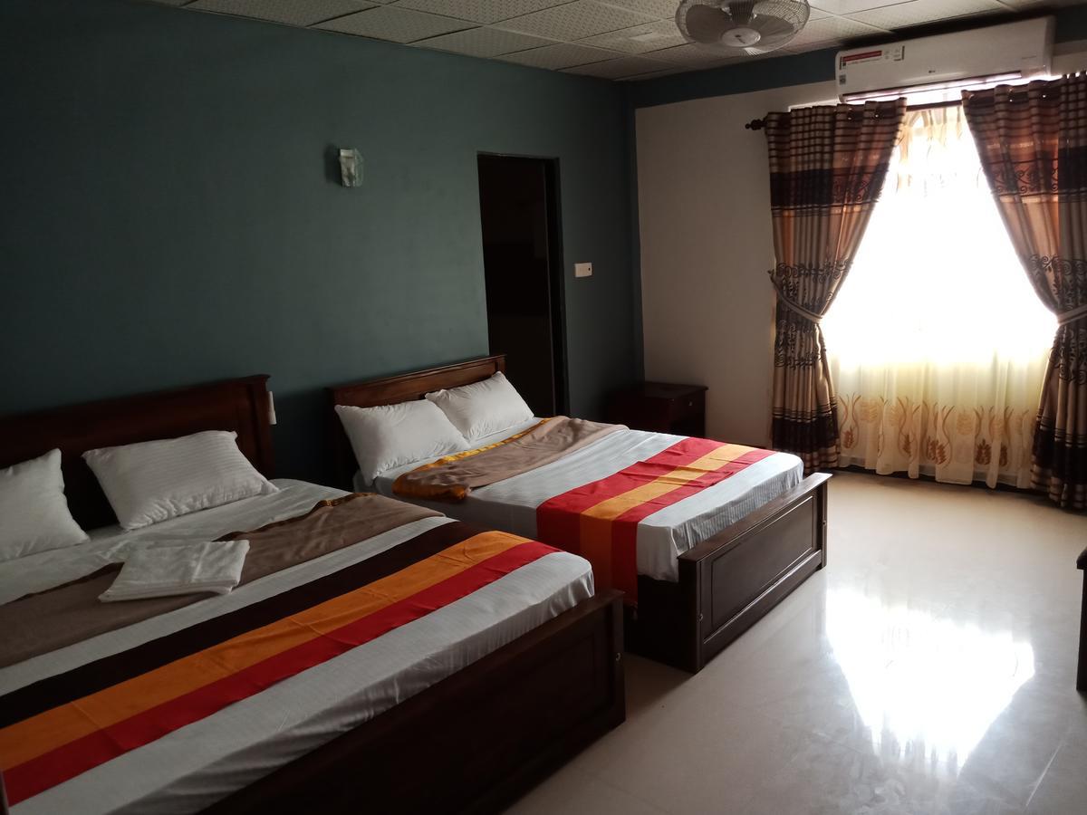 Global City Hotel Maligawatta Eksteriør billede
