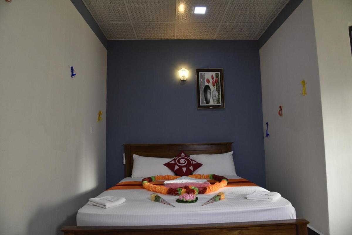 Global City Hotel Maligawatta Eksteriør billede