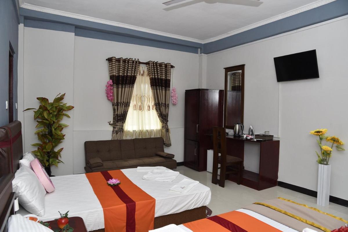 Global City Hotel Maligawatta Eksteriør billede
