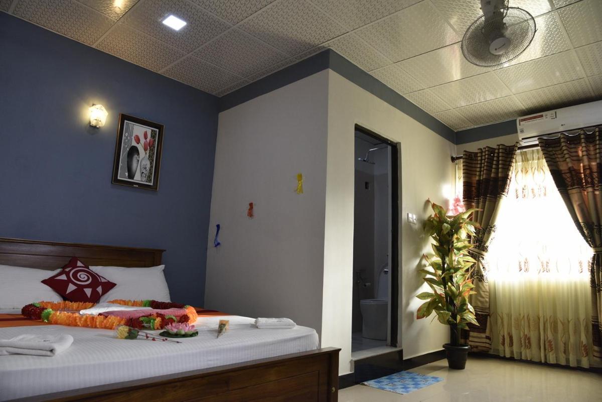 Global City Hotel Maligawatta Eksteriør billede